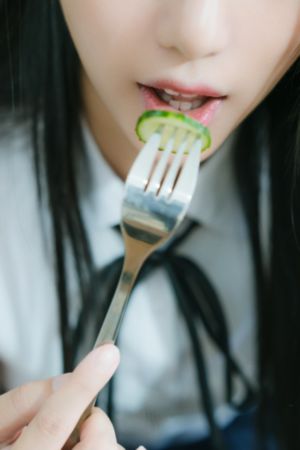 愿以辰光挽君心动漫免费观看全集_1080免费高清观看