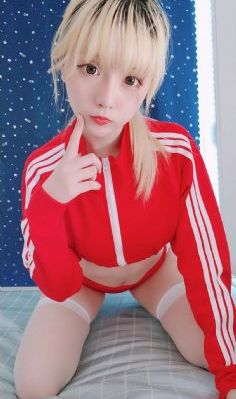 小豪一起上孟卉跟钰慧的演员_免费高清日本成人在线