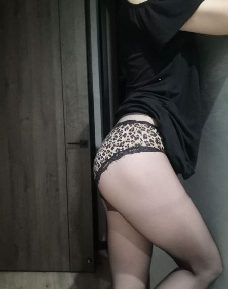 艳鬼情未了_高清蓝光在线观看