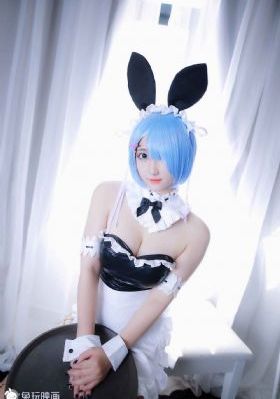 美女三级在线_BD英语全集免费播放