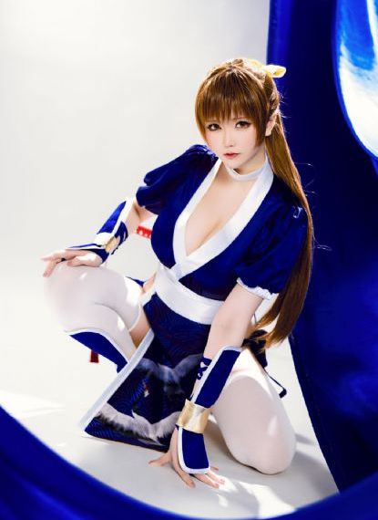 他解开女警的乳罩慢慢揉电影_高清高清免费观看